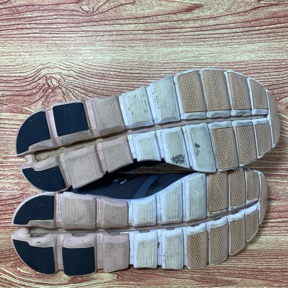 ** sold sold ** On Running Cloud Flow Running Walking Sneakers 11 - Picture 8 of 9
